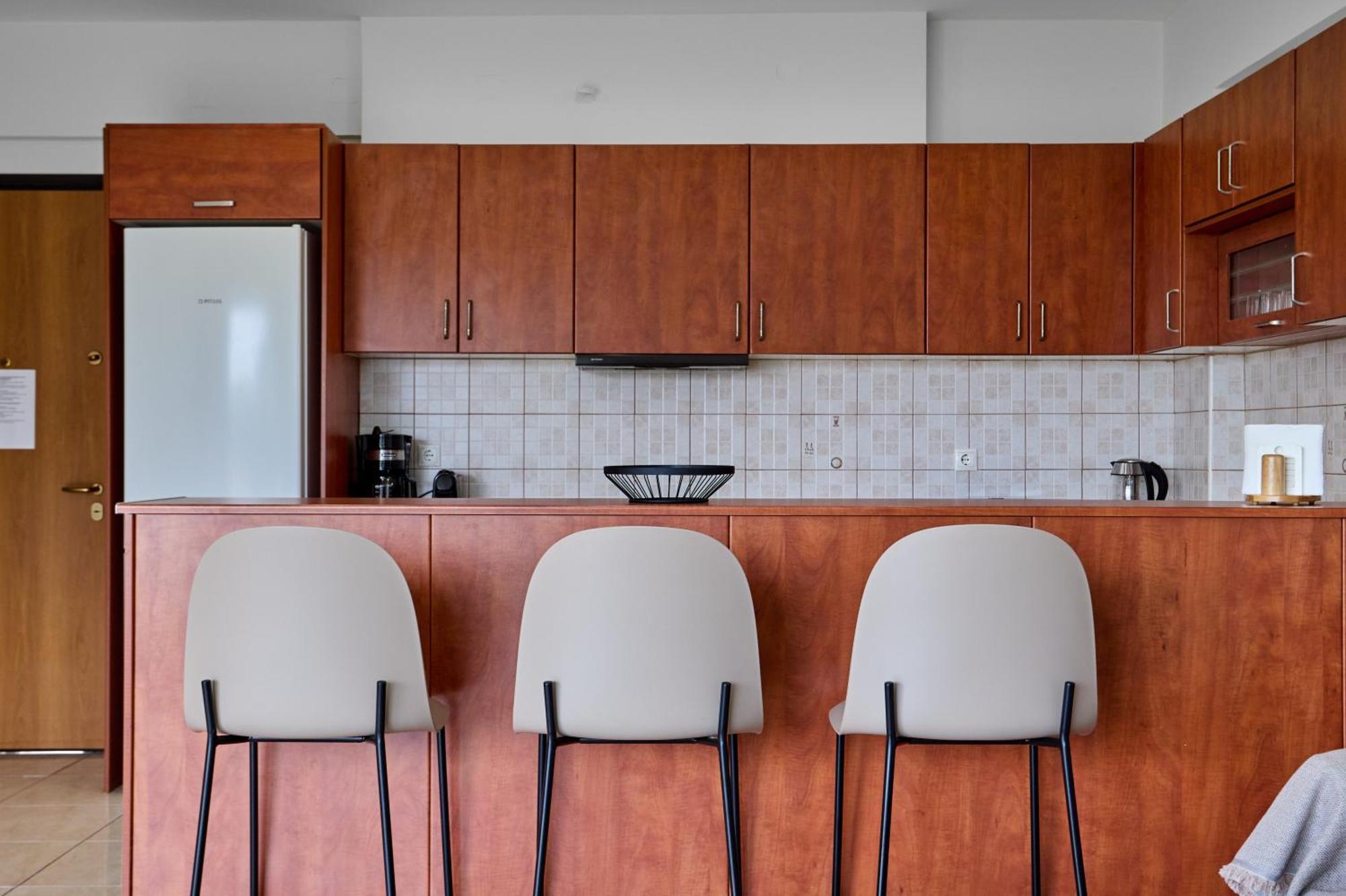 Chios Town Apartment - Heart Of Chios Town With 2 Minute Walk To The Beach Екстер'єр фото